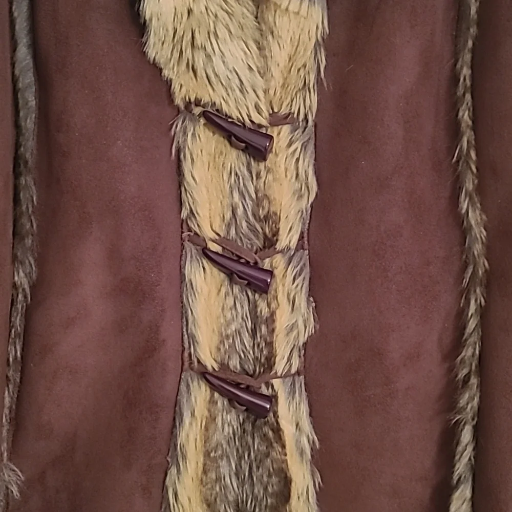 Beautiful Faux Shearling Jacket Size XL - Picture 5 of 7